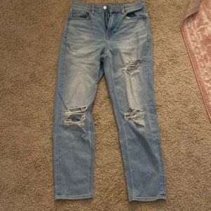 american eagle mom jeans